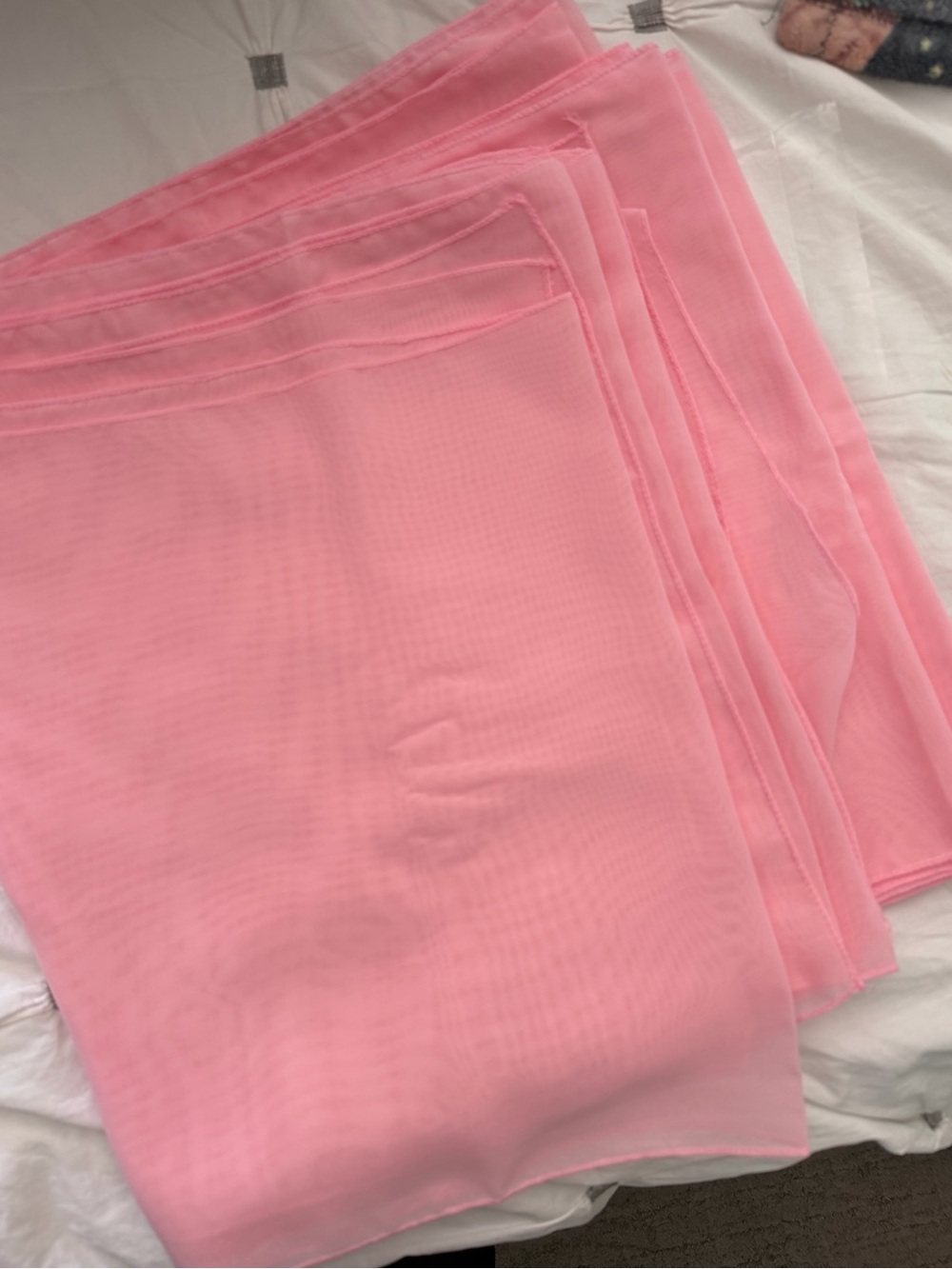 6 pieces Sheer Pink 9 foot table runners
